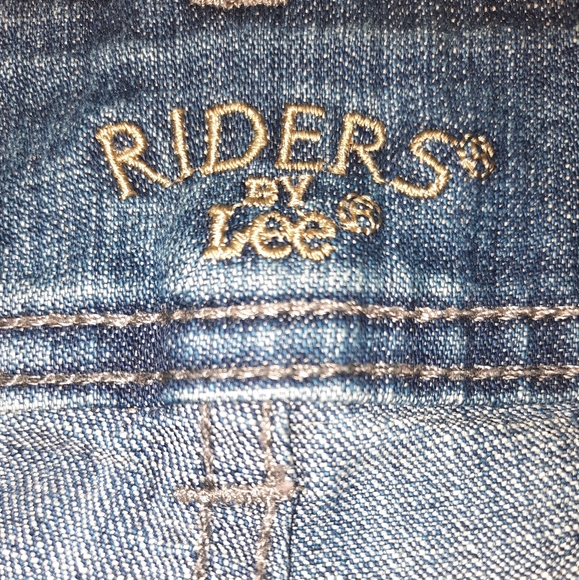 RIDERS BY LEE WOMEN'S DENIM CAPRI PANTS | SIZE 16M - Picture 3 of 9